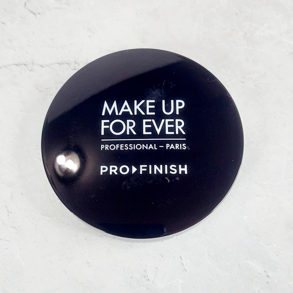 Make Up For Ever 174 Neutral Saffron Pro Finish Multi-Use Powder Foundation